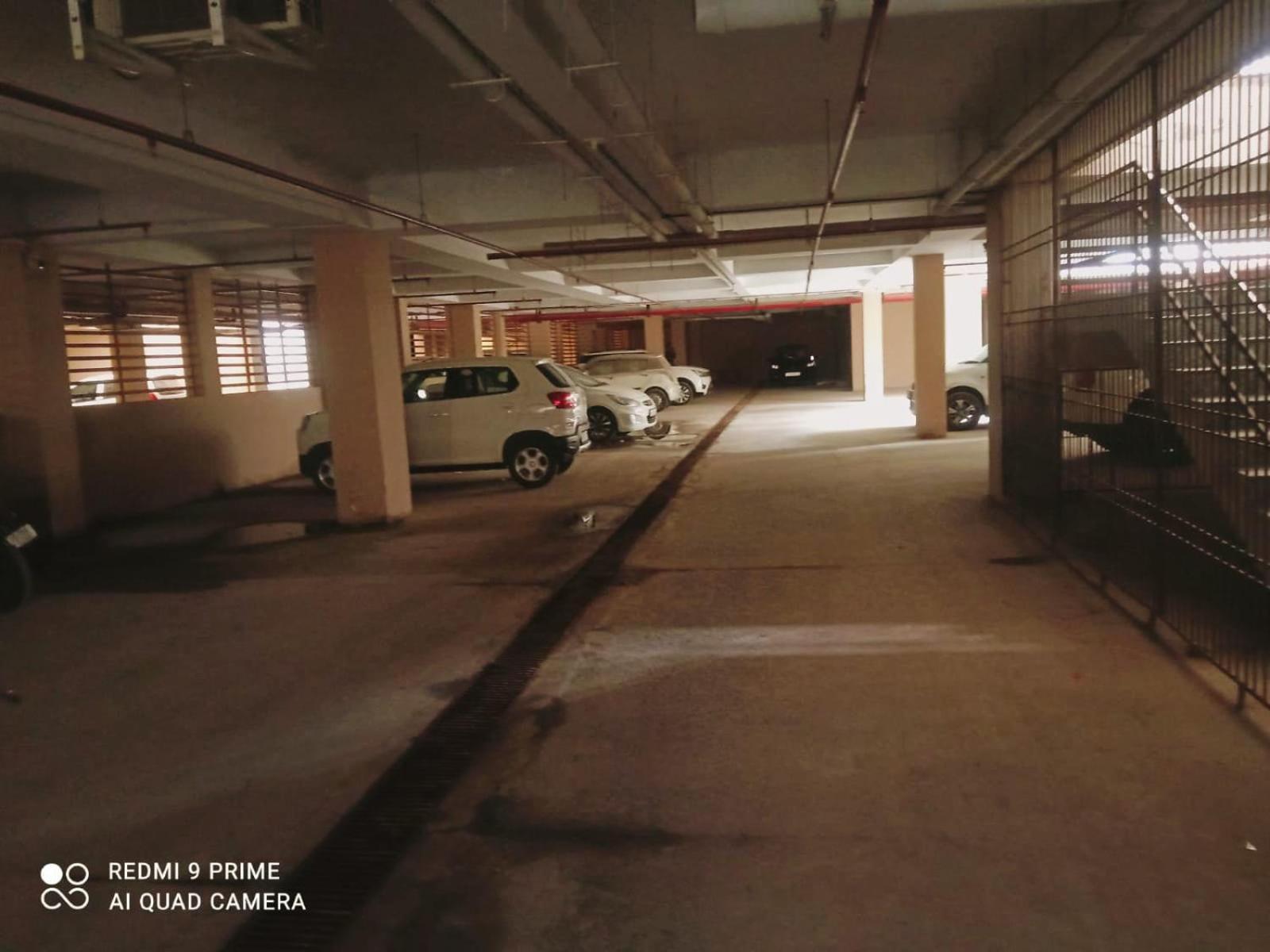 ואדודרה Hotel Maan Palace מראה חיצוני תמונה